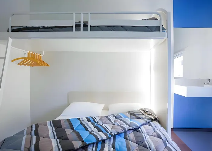 Krystal Hotel